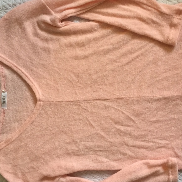 sweater - Picture 1 of 2